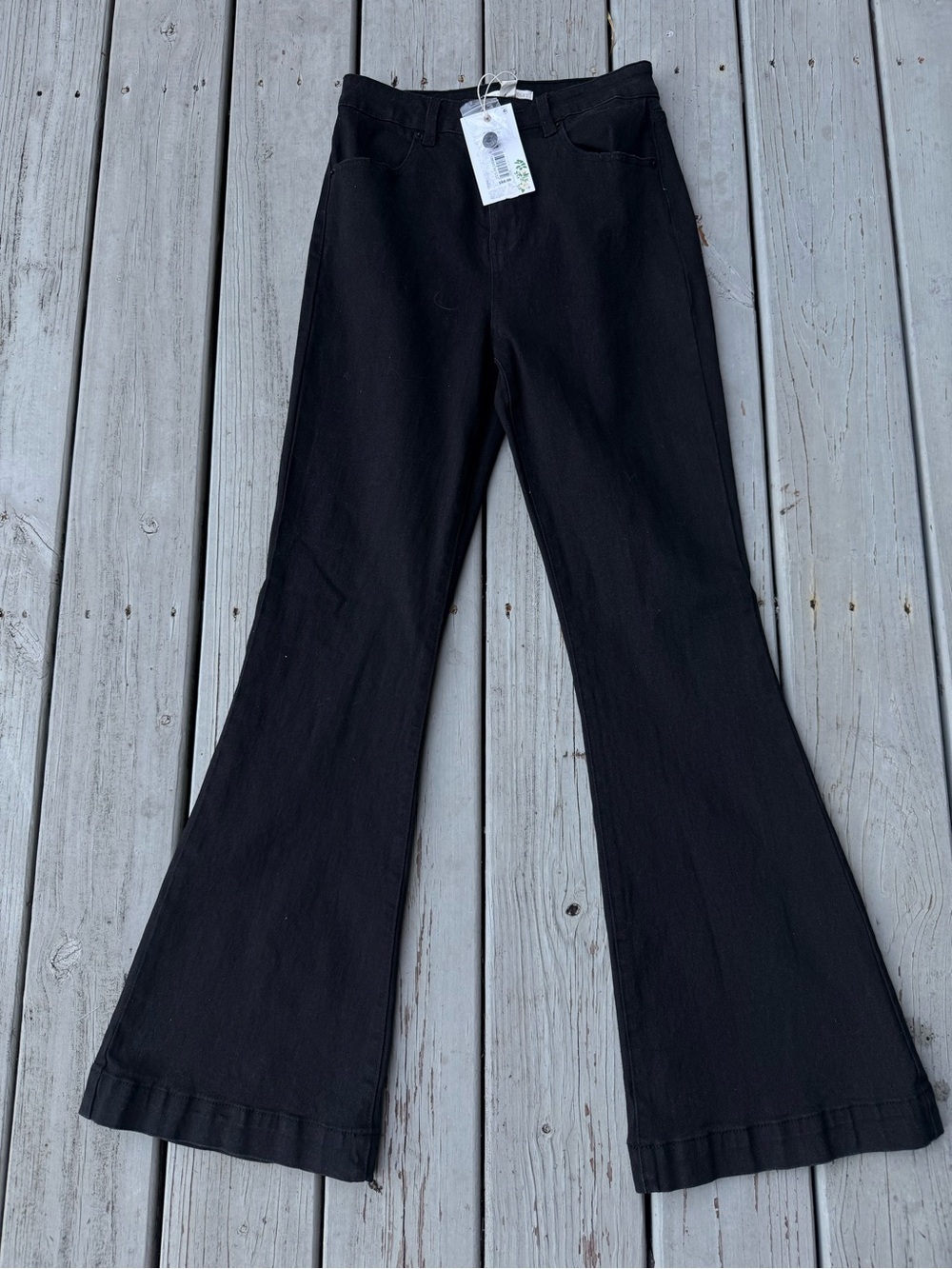 Chelsea & Violet NWT Flared Pants sz 28